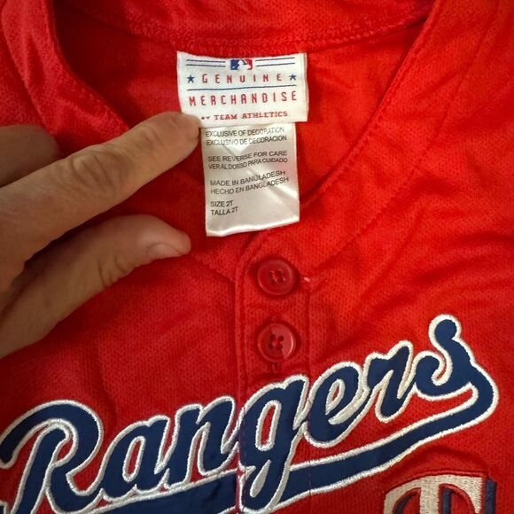 Genuine Merchandise Red and Blue Rangers Kids Jersey - Picture 5 of 6